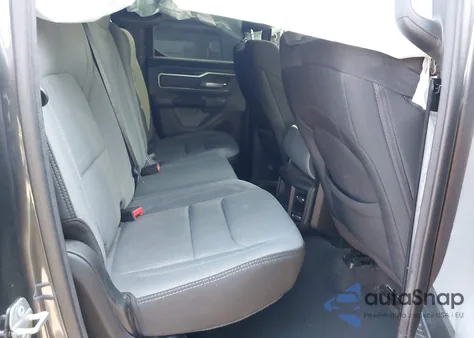 2022 Ram 1500 Big Horn 4X2 6'4 Box z USA, uszkodzony, nr VIN 1C6RREBG8NN268199